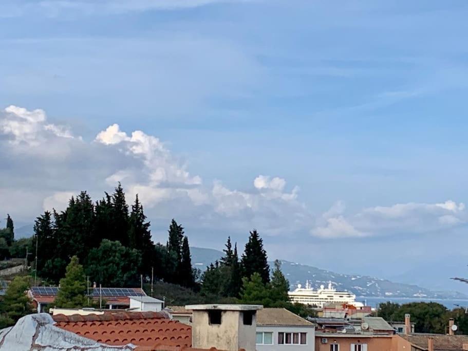 Ferienwohnung Panoramic Penthouse Corfu Town With Amazing Views Exterior foto